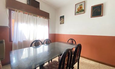 CASA 4 AMBIENTES EN VENTA MERLO PARQUE Y QUINCHO