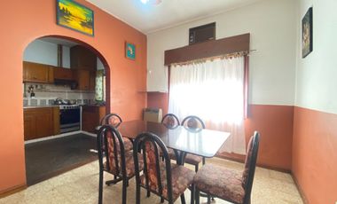 CASA 4 AMBIENTES EN VENTA MERLO PARQUE Y QUINCHO