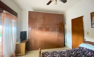 CASA 4 AMBIENTES EN VENTA MERLO PARQUE Y QUINCHO