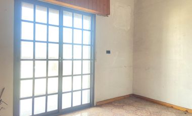 CASA 4 AMBIENTES EN VENTA MERLO PARQUE Y QUINCHO