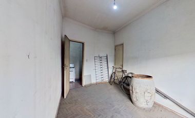 VENTA PH 4 AMB c/dep + terraza propia en Liniers