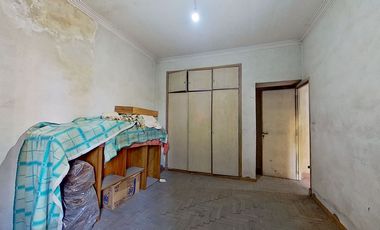 VENTA PH 4 AMB c/dep + terraza propia en Liniers