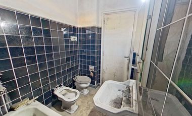 VENTA PH 4 AMB c/dep + terraza propia en Liniers