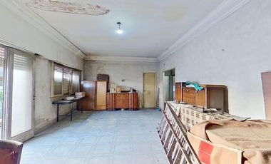 VENTA PH 4 AMB c/dep + terraza propia en Liniers