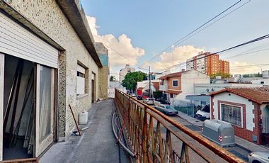 VENTA PH 4 AMB c/dep + terraza propia en Liniers