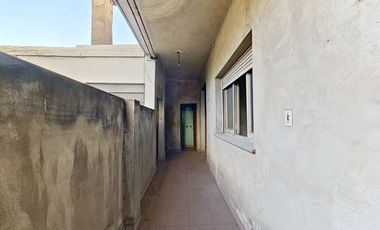 VENTA PH 4 AMB c/dep + terraza propia en Liniers