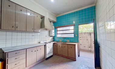 VENTA PH 4 AMB c/dep + terraza propia en Liniers