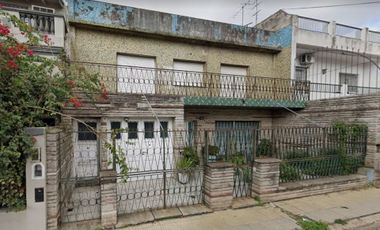 VENTA PH 4 AMB c/dep + terraza propia en Liniers