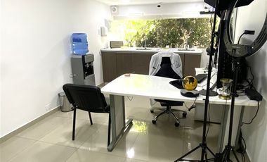 Oficina en Arriendo en Valenzuela Puelma con Antonio Bellet