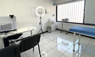 Oficina en Arriendo en Valenzuela Puelma con Antonio Bellet