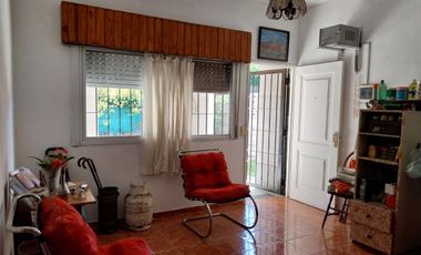 Venta excelente Casa 4 ambientes Libertad Merlo