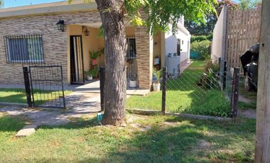 Venta excelente Casa 4 ambientes Libertad Merlo