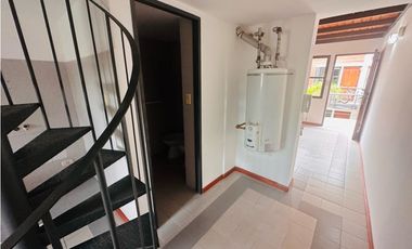 Se alquila dúplex 2 dorm en B° Alta  Córdoba