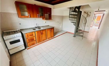 Se alquila dúplex 2 dorm en B° Alta  Córdoba