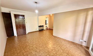 LATORRE PROP. ALQUILA DEPTO 4 AMBIENTES CON BALCON