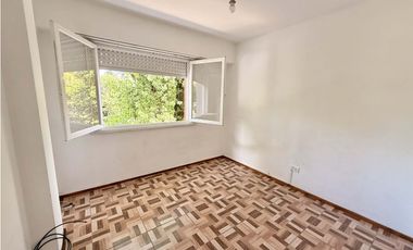 LATORRE PROP. ALQUILA DEPTO 4 AMBIENTES CON BALCON