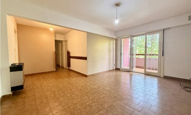 LATORRE PROP. ALQUILA DEPTO 4 AMBIENTES CON BALCON