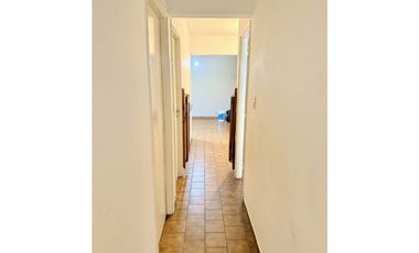 LATORRE PROP. ALQUILA DEPTO 4 AMBIENTES CON BALCON