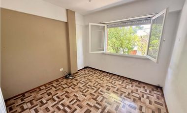 LATORRE PROP. ALQUILA DEPTO 4 AMBIENTES CON BALCON