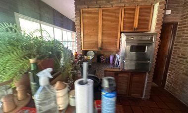 VENTA CASA C/GRAN TERRENO CERRO D LAS ROSAS PILETA