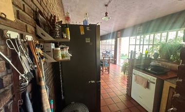 VENTA CASA C/GRAN TERRENO CERRO D LAS ROSAS PILETA
