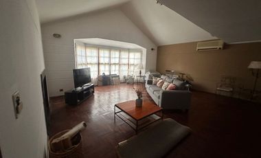 VENTA CASA C/GRAN TERRENO CERRO D LAS ROSAS PILETA