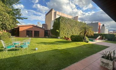 VENTA CASA C/GRAN TERRENO CERRO D LAS ROSAS PILETA