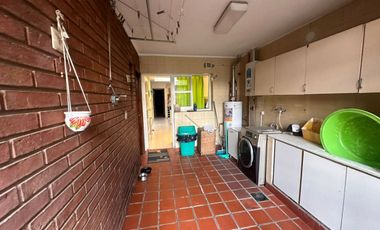 VENTA CASA C/GRAN TERRENO CERRO D LAS ROSAS PILETA