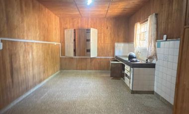 VENTA CASA A DOS CUADRAS DE AVENIDA -PILAR, STA FE