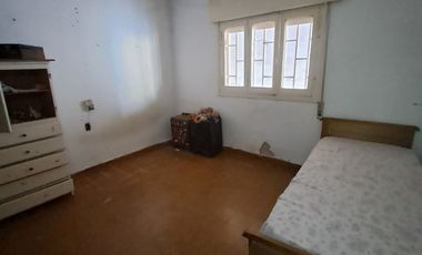 VENTA CASA 2 DORM A RECICLAR ALTO ALBERDI CORDOBA