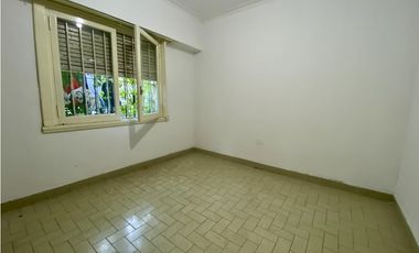 LATORRE PROP. VENDE TRES CASAS EN BLOCK - VILLA PRIMERA