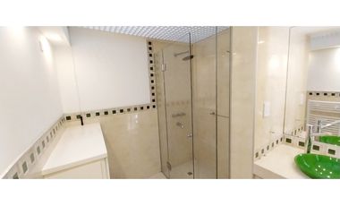 SE VENDE HERMOSA CASA EN B° LOMAS DE SAN MARTIN CON PILETA