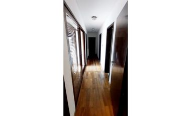 SE VENDE HERMOSA CASA EN B° LOMAS DE SAN MARTIN CON PILETA