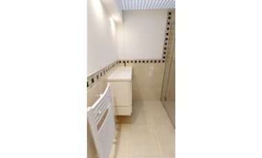 SE VENDE HERMOSA CASA EN B° LOMAS DE SAN MARTIN CON PILETA