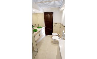 SE VENDE HERMOSA CASA EN B° LOMAS DE SAN MARTIN CON PILETA