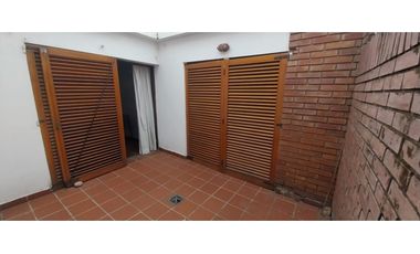 SE VENDE HERMOSA CASA EN B° LOMAS DE SAN MARTIN CON PILETA