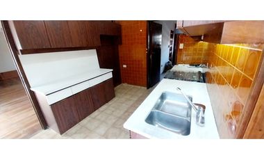 SE VENDE HERMOSA CASA EN B° LOMAS DE SAN MARTIN CON PILETA