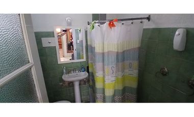 CASA 3 AMBIENTES SOBRE DOS LOTES