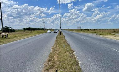 LATORRE PROP. VENDE EXCELENTE LOTE FRENTE AL MAR