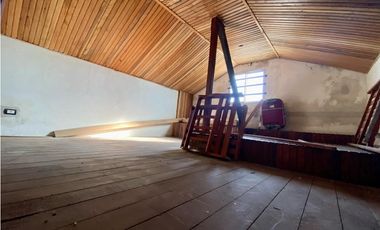 LATORRE PROP. VENDE CHALET 6 AMB. EN PARQUE LURO