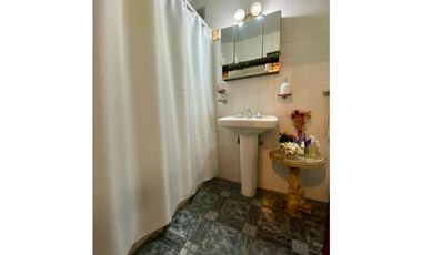 LATORRE PROP. VENDE LOCAL CON 2 VIVIENDAS | ZONA HPC