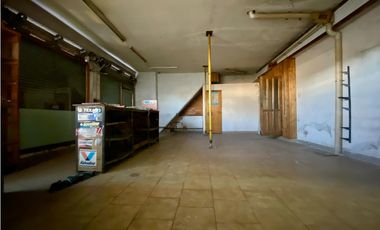 LATORRE PROP. VENDE LOCAL CON 2 VIVIENDAS | ZONA HPC