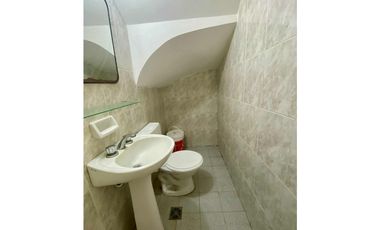 LATORRE PROP. VENDE CASA + DEPTO EN COLINAS DE PERALTA RAMOS
