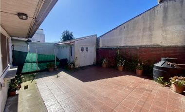 LATORRE PROP. VENDE CASA + DEPTO EN COLINAS DE PERALTA RAMOS