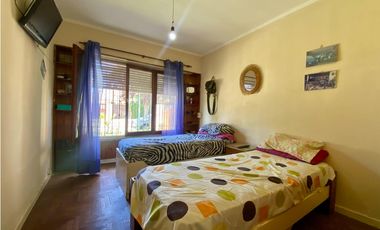 LATORRE PROP. VENDE CHALET EN PH - HERMOSO ENTORNO