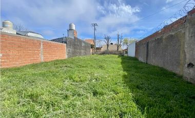 LATORRE PROP. VENDE LOTE BALDIO EN LOS PINARES