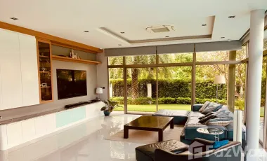 Modern Corner Plot Pool Villa in Perfect Masterpiece Century