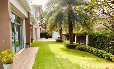 Modern Corner Plot Pool Villa in Perfect Masterpiece Century