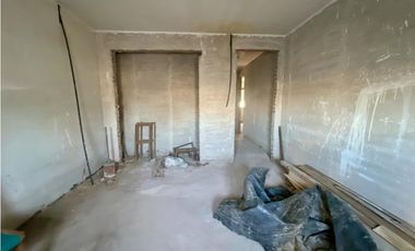 LATORRE PROP. VENDE PROPIEDAD EN BLOCK - VILLA PRIMERA