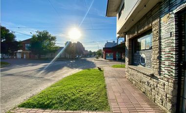 LATORRE PROP. VENDE PROPIEDAD EN BLOCK - VILLA PRIMERA